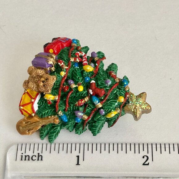 Vintage Christmas Tree Pin Brooch Resin Teddy Bear Music Instruments Star Lights - Picture 11 of 11